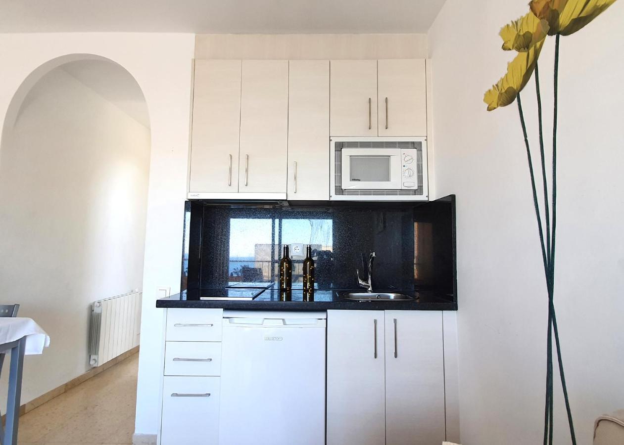 Beachfront Apartemen *